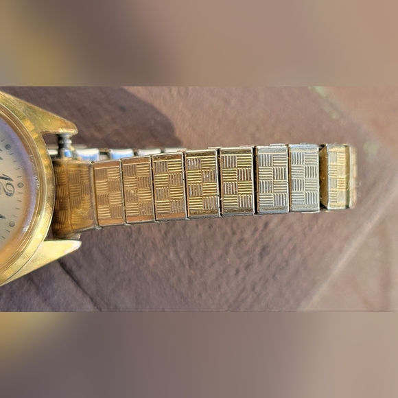 Vintage Ladies Caravelle Watch - Picture 9 of 12